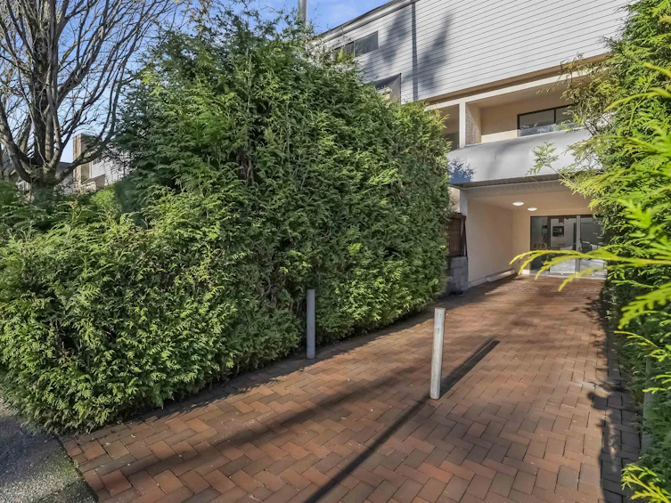 105-975 E Broadway, Vancouver, BC, V5T 1Y3 - 25