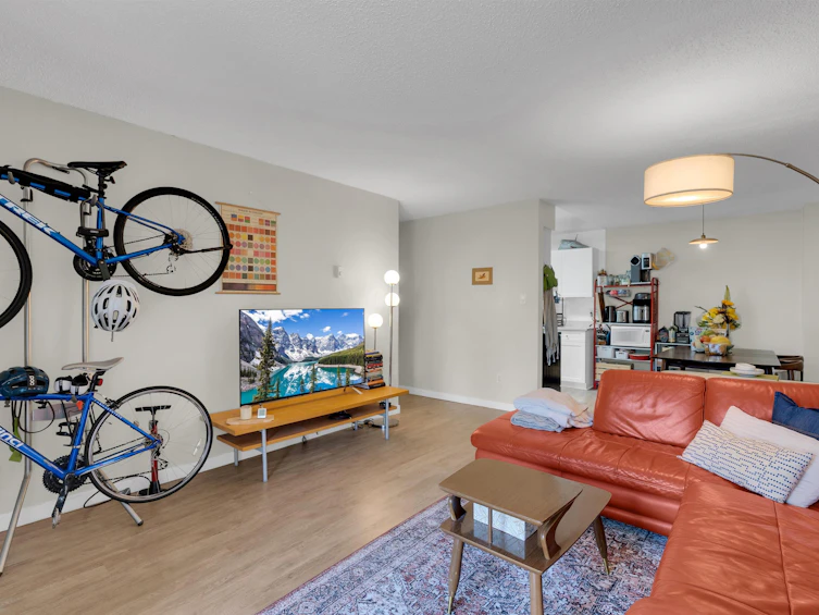105-975 E Broadway, Vancouver, BC, V5T 1Y3 - 7