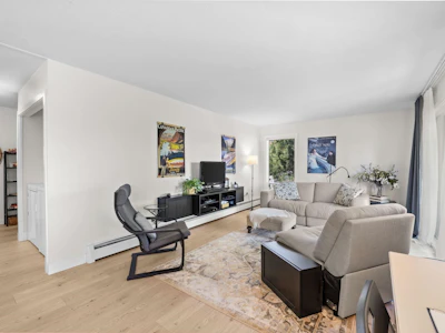 306-2414 Church Street - 4