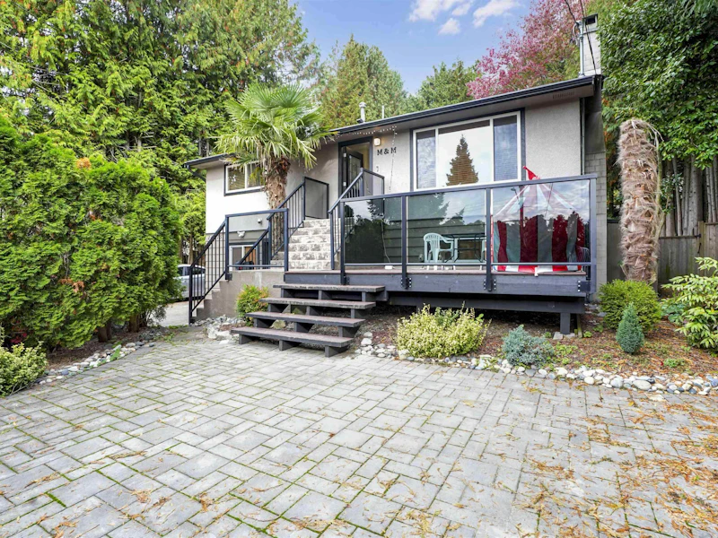 14375 68th Avenue, Surrey BC V3W 2H5