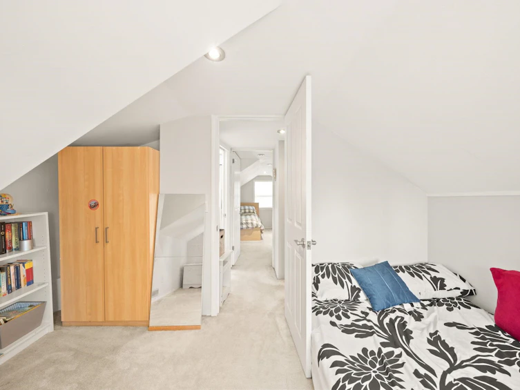 5743 St. Margarets Street, Vancouver, BC, V5R 3H6 - 18
