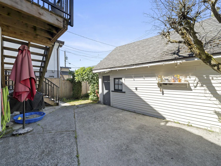 5743 St. Margarets Street, Vancouver, BC, V5R 3H6 - 30