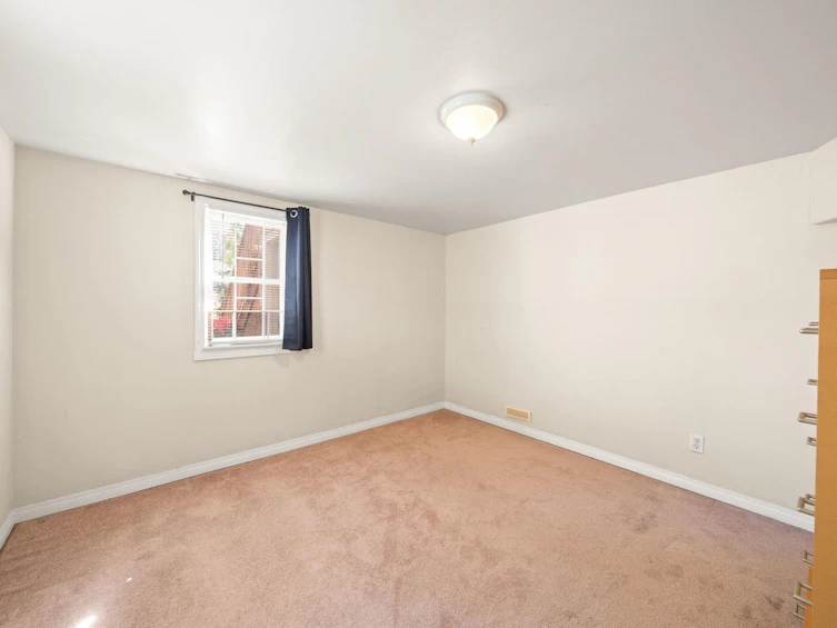 5743 St. Margarets Street, Vancouver, BC, V5R 3H6 - 27