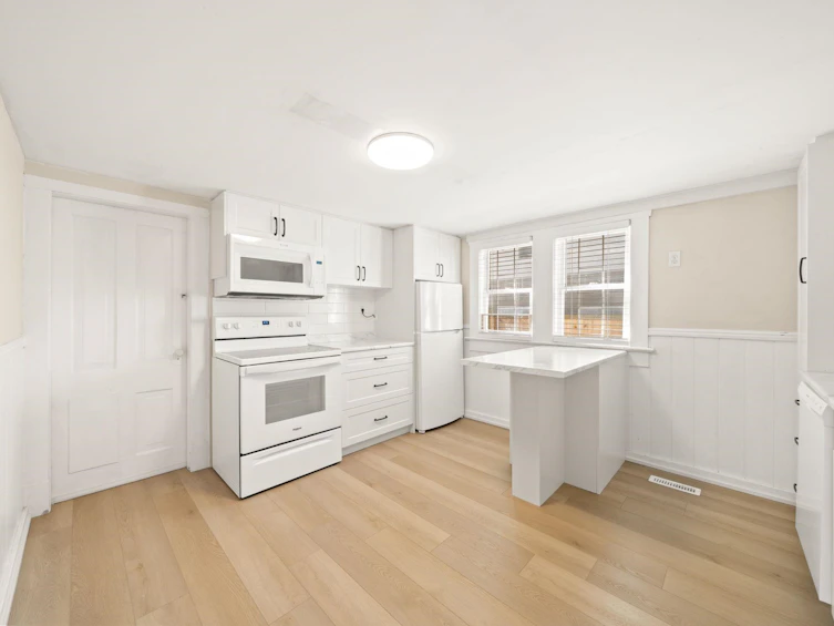 5743 St. Margarets Street, Vancouver, BC, V5R 3H6 - 23