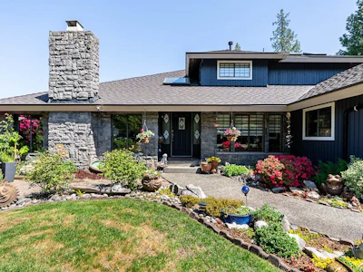 3892 155 Street - 3