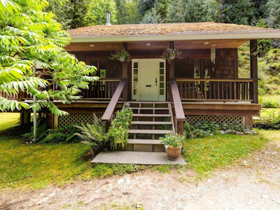 6084 North Lake Road - 2