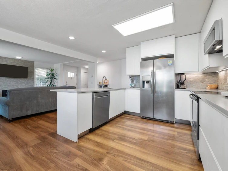 201-8972 Fleetwood Way, Surrey, BC, V3R 0T5 - 10