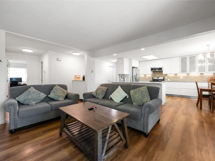 201-8972 Fleetwood Way, Surrey, BC, V3R 0T5 - 7