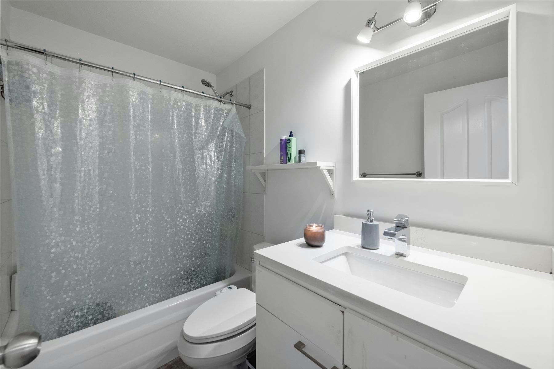 201-8972 Fleetwood Way, Surrey, BC, V3R 0T5 - 18