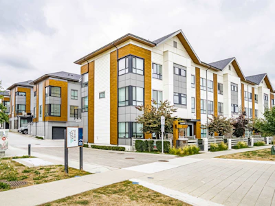 3-15151 Edmund Drive - 4
