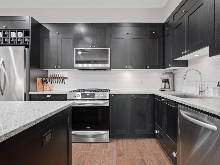 111-15145 36 Avenue, Surrey, BC, V3Z 4R3 - 11