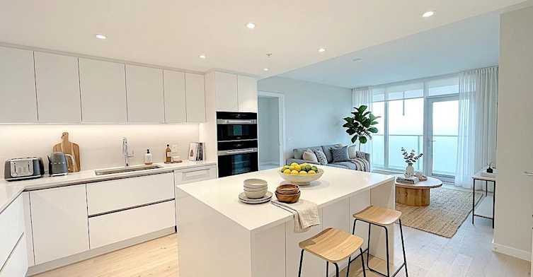 15xx-485 42nd W, Vancouver, BC, V5Y 0R6