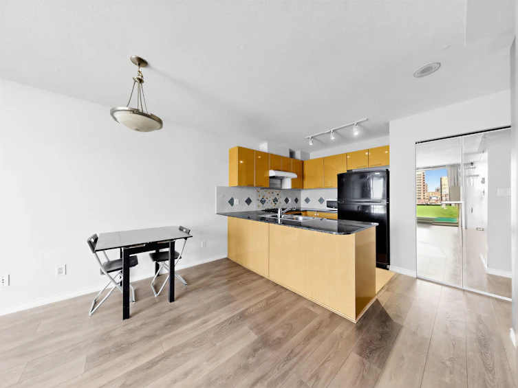 704-5933 Cooney Road, Richmond, BC, V6X 4H3 - 2