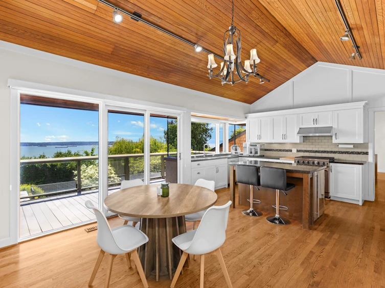 2370 Queens Avenue, West Vancouver, BC, V7V 2Y6 - 8