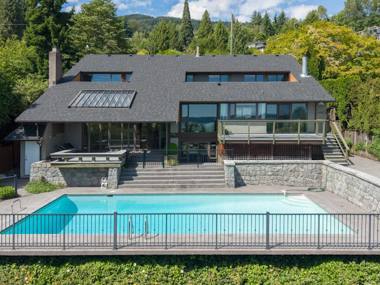 2370 Queens Avenue, West Vancouver, BC, V7V 2Y6