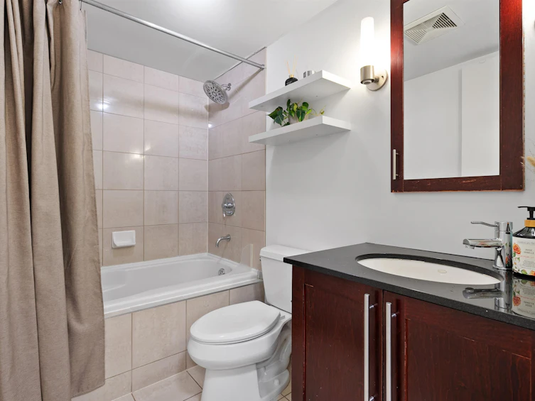 301-122 E 3rd Street, North Vancouver, BC, V7L 1E6 - 24