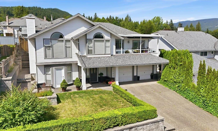 2893 Delahaye Drive