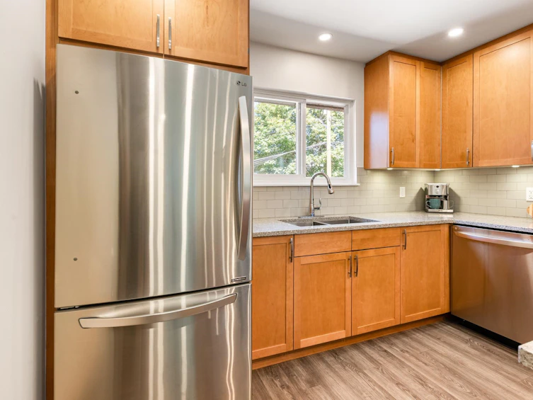 10264 Main Street, Delta, BC, V4C 7H3 - 11