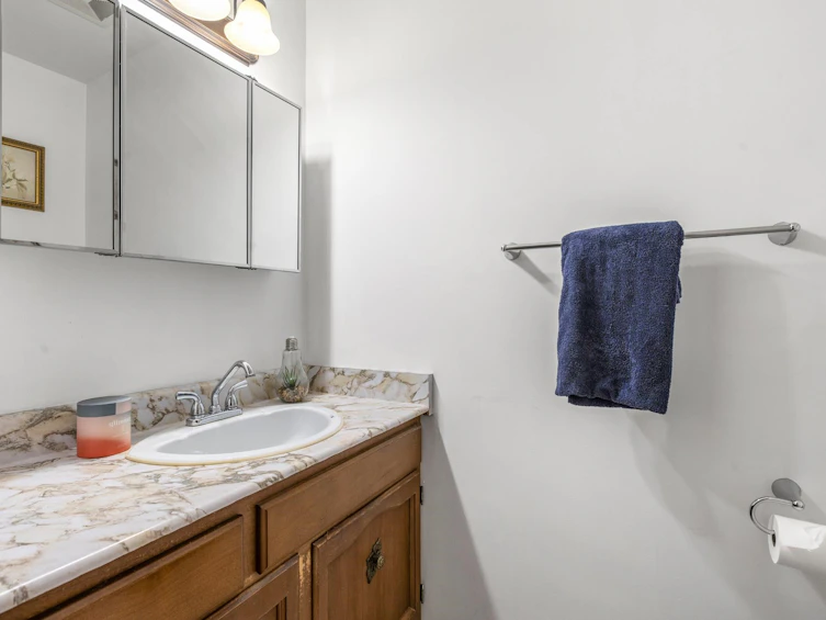 10264 Main Street, Delta, BC, V4C 7H3 - 19