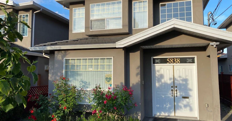 Main House-5838 Pioneer Avenue, Burnaby, BC, V5H 2X7