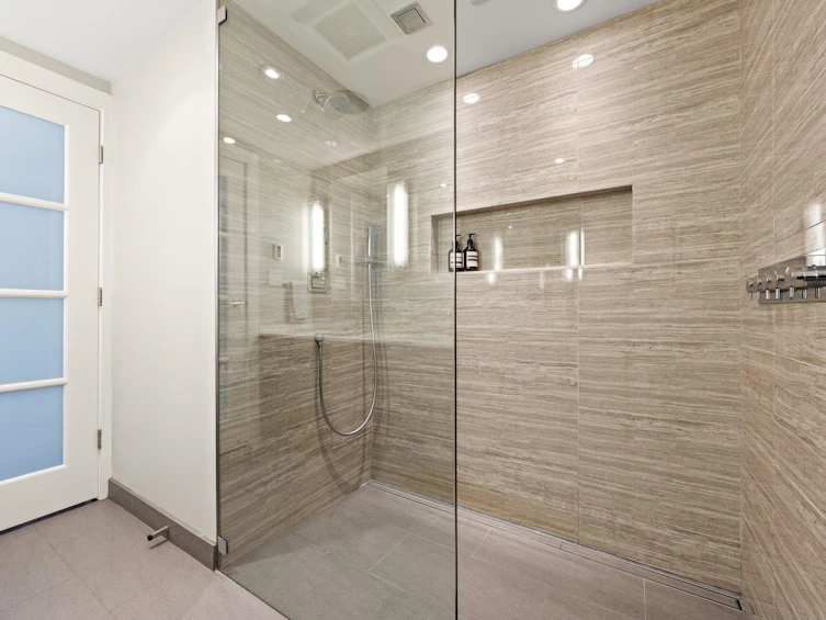 202-2148 W 2nd Avenue, Vancouver, BC, V6K 1H6 - 22