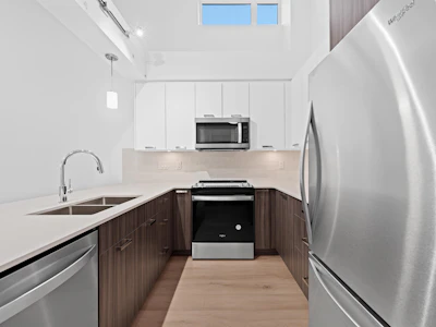 410-22562 121 Avenue - 5