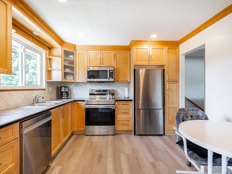 1912 Mercer Avenue, Port Coquitlam, BC, V3C 4C8 - 10