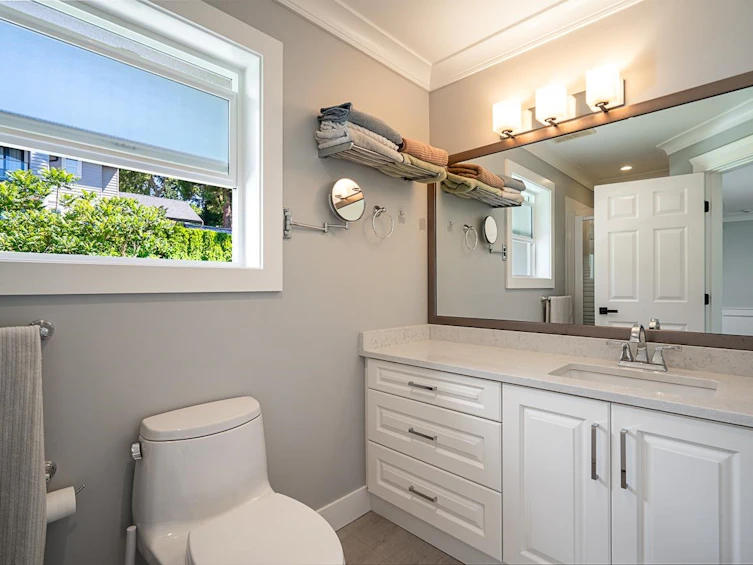 13289 12b Avenue, Surrey, BC, V4A 1C2 - 30