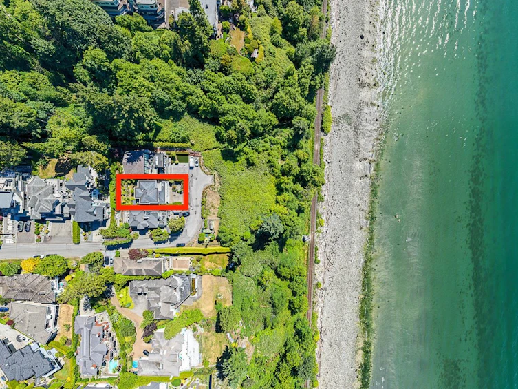 13289 12b Avenue, Surrey, BC, V4A 1C2 - 2