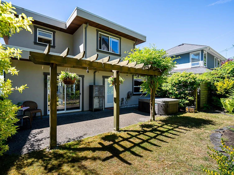 13289 12b Avenue, Surrey, BC, V4A 1C2 - 32