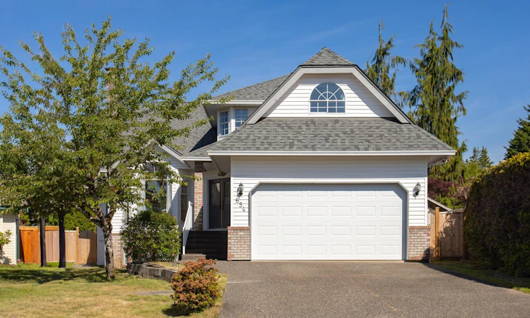654 Walnut Place