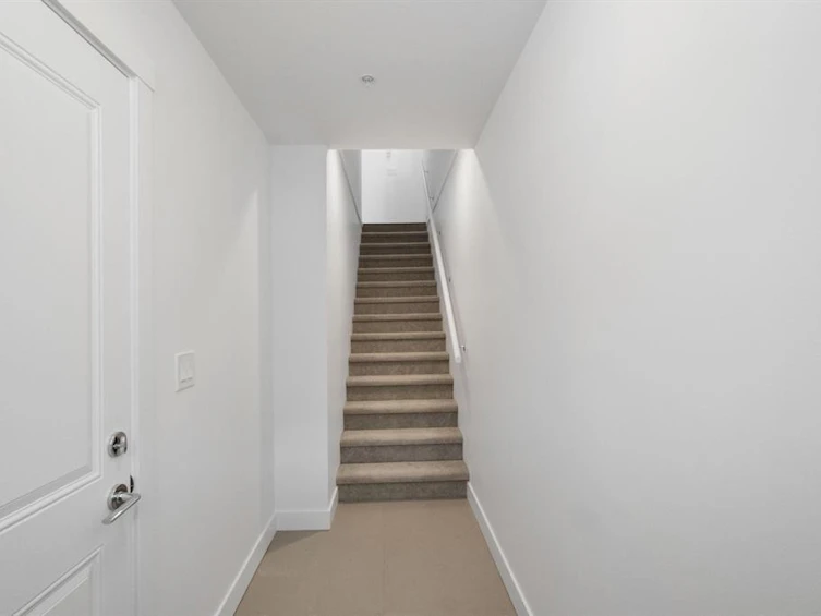 21-20487 65 Avenue, Langley, BC, V2Y 3K8 - 22