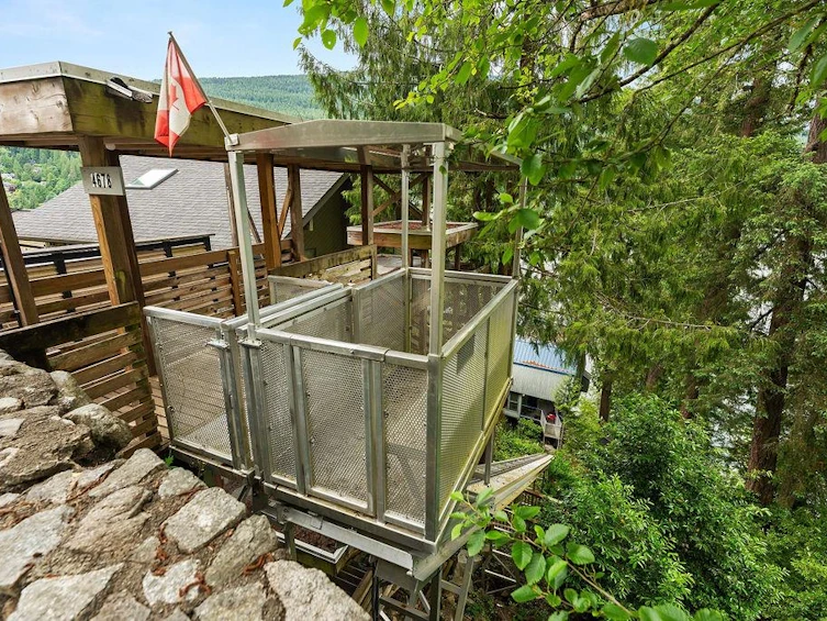 4678 Eastridge Road, North Vancouver, BC, V7G 1K4 - 3