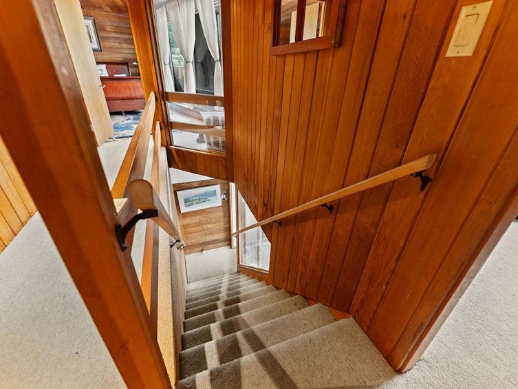 4678 Eastridge Road, North Vancouver, BC, V7G 1K4 - 37