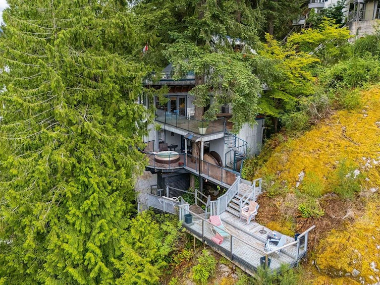 4678 Eastridge Road, North Vancouver, BC, V7G 1K4 - 9