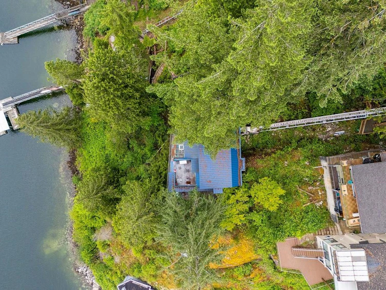 4678 Eastridge Road, North Vancouver, BC, V7G 1K4 - 8