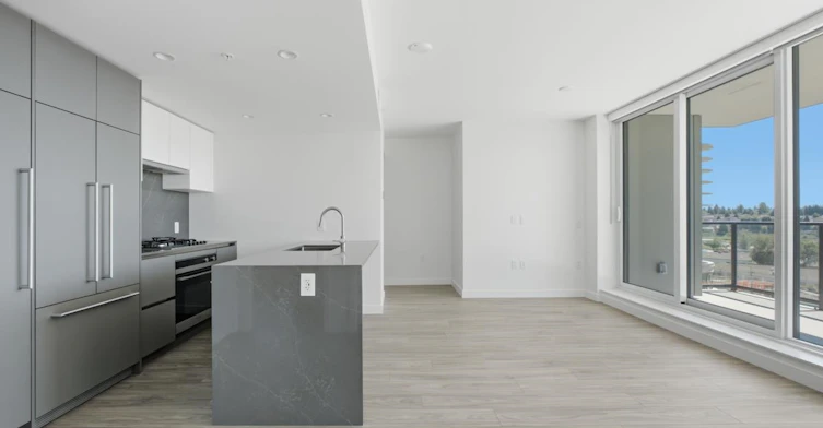 808-2135 Springer Avenue, Burnaby, BC, V5B 2Z6