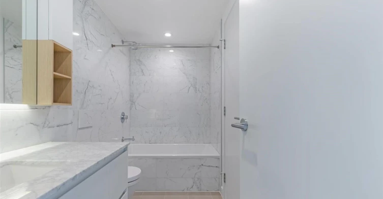 2xxx-6000 Mckay Avenue, Burnaby, BC, V5H 0K2 - 2