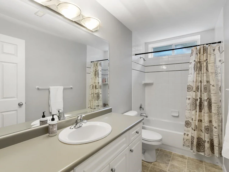 9855 182 Street, Surrey, BC, V4N 5A9 - 33