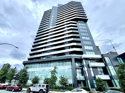 301-4433 Alaska Street - 2