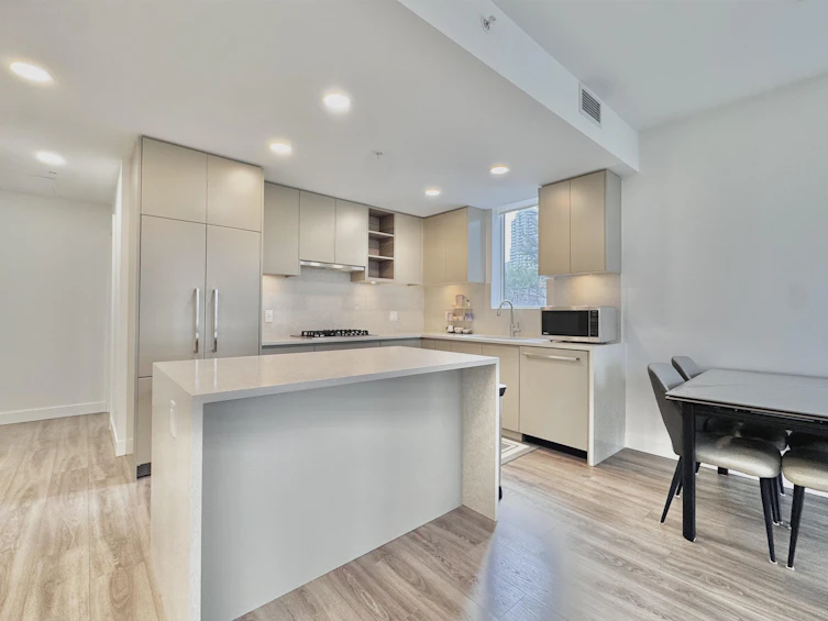 301-4433 Alaska Street, Burnaby, BC, V5C 5T3 - 6