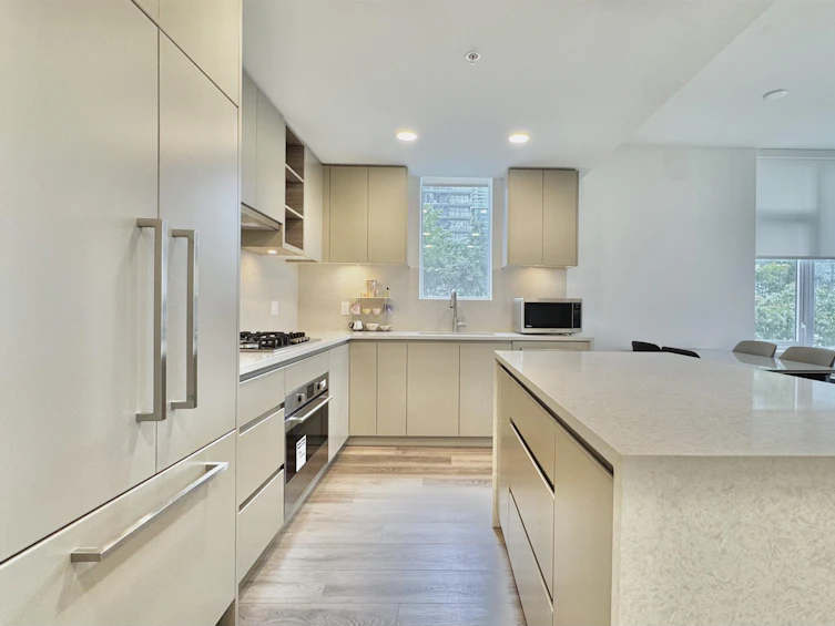 301-4433 Alaska Street, Burnaby, BC, V5C 5T3 - 8