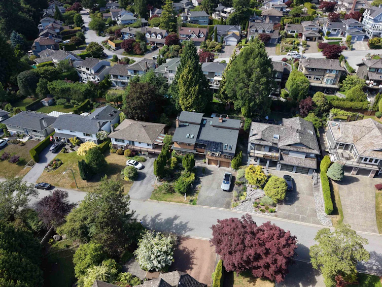 2940 Dresden Way, North Vancouver, BC, V7H 1P6 - 40
