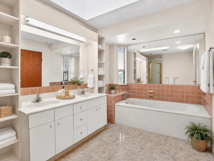 2940 Dresden Way, North Vancouver, BC, V7H 1P6 - 9