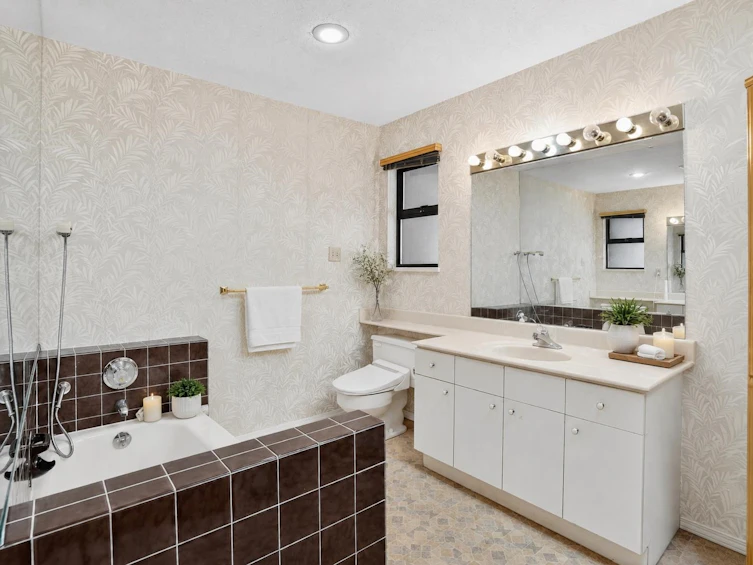 2940 Dresden Way, North Vancouver, BC, V7H 1P6 - 12