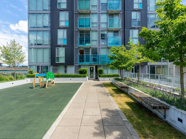 605-13438 Central Avenue, Surrey, BC, V3T 0N2 - 24