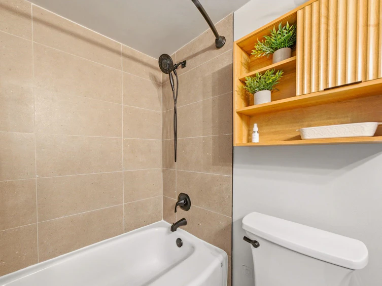 105-1230 Comox Street, Vancouver, BC, V6E 1K7 - 18