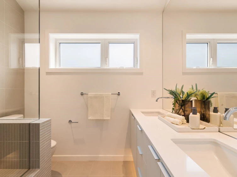 2790 Cambridge Street, Vancouver, BC, V5K 1L7 - 18