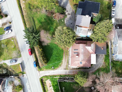 4902 Laurel Avenue - 4