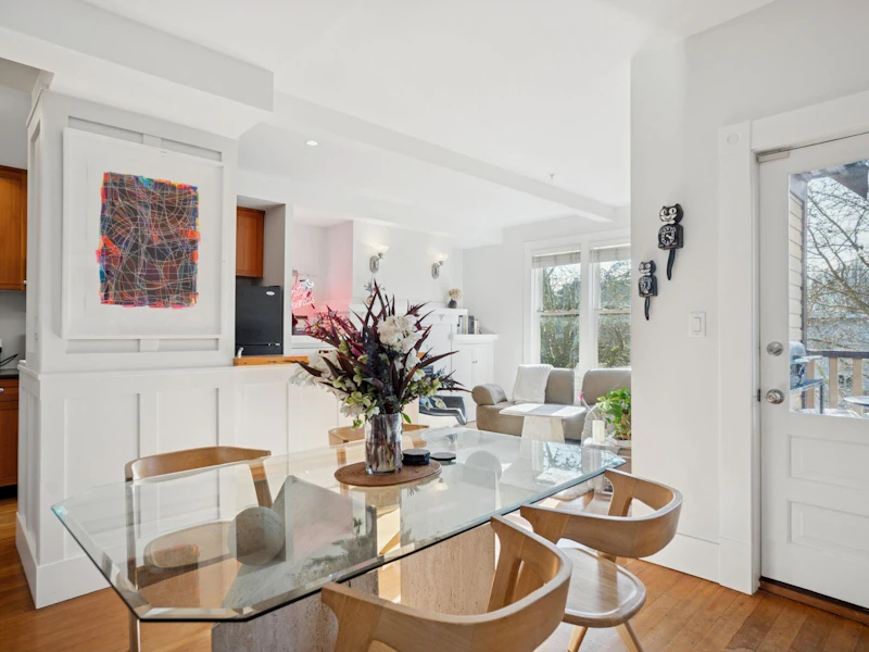 509 Union Street, Vancouver BC V6A 2B7